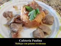 MOLLEJAS CON PATATAS REVOLCONAS-CAFETERIA PAULINA.jpg