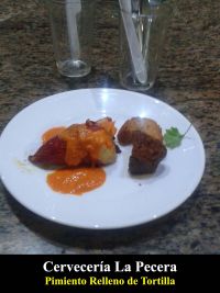 PIMIENTO RELLENO DE TORTILLA - CERVECERIA LA PECERA.jpg